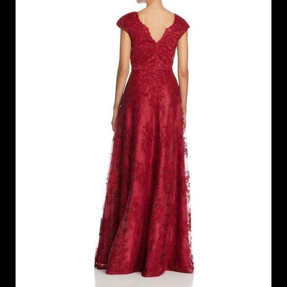 Aidan Mattox Gown - Picture 2 of 3